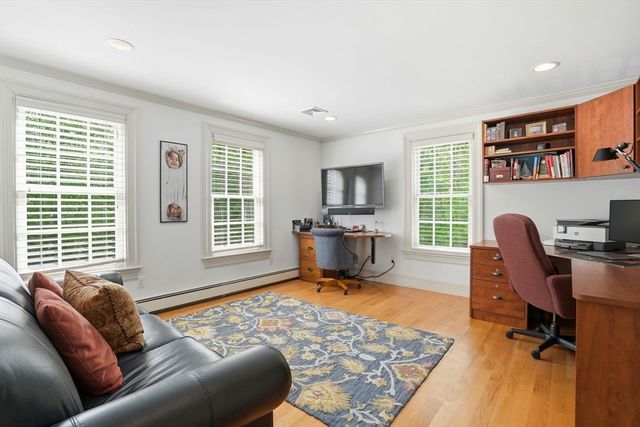 205 Pleasant St, Norwell, MA 02061