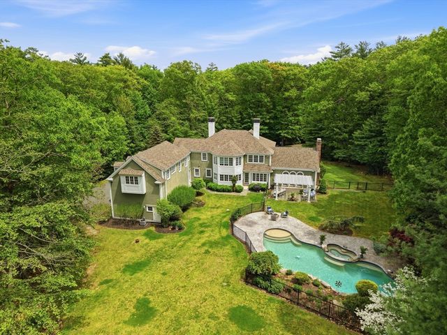 205 Pleasant St, Norwell, MA 02061