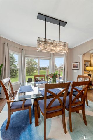 785 Saint James Park Avenue, Monroe, MI 48161