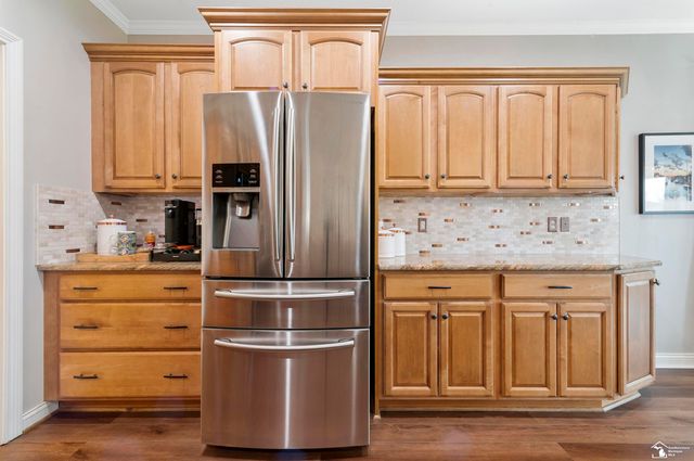 785 Saint James Park Avenue, Monroe, MI 48161