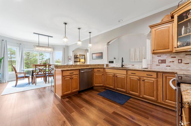 785 Saint James Park Avenue, Monroe, MI 48161