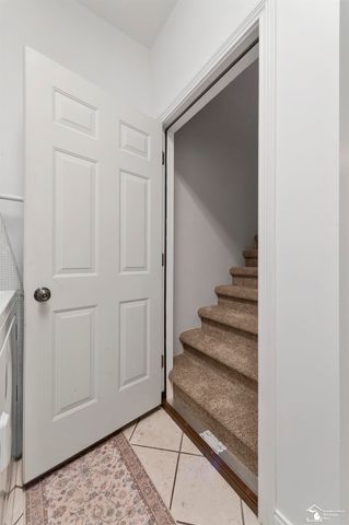 785 Saint James Park Avenue, Monroe, MI 48161