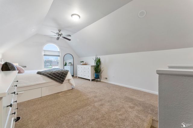 785 Saint James Park Avenue, Monroe, MI 48161