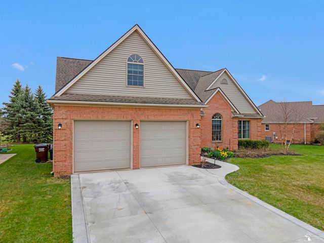 785 Saint James Park Avenue, Monroe, MI 48161
