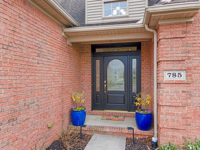 785 Saint James Park Avenue, Monroe, MI 48161