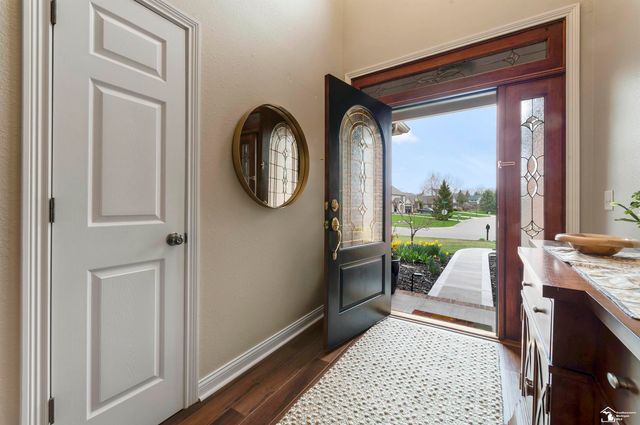 785 Saint James Park Avenue, Monroe, MI 48161