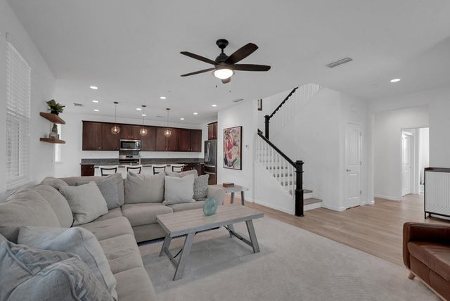 2447 Marina Dr, Lathrop, CA 95330