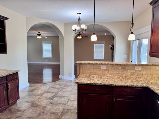 1500 Pressler Way, Clarksville, TN 37043