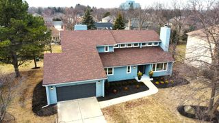 541 Braemar Avenue, Naperville, IL 60563