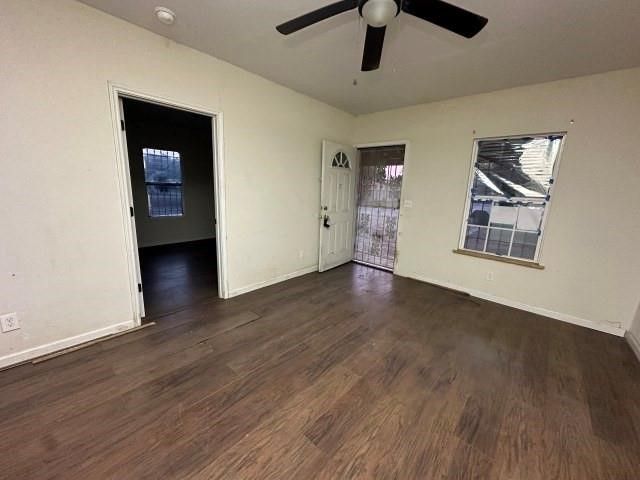 902 Burleson St, George West, TX 78022