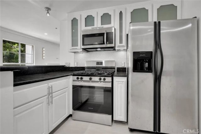 1401 S Bentley 203, Los Angeles, CA 90025