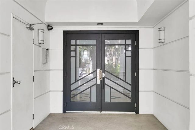1401 S Bentley 203, Los Angeles, CA 90025