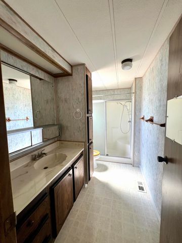 4784 White River Drive, Redding, CA 96003