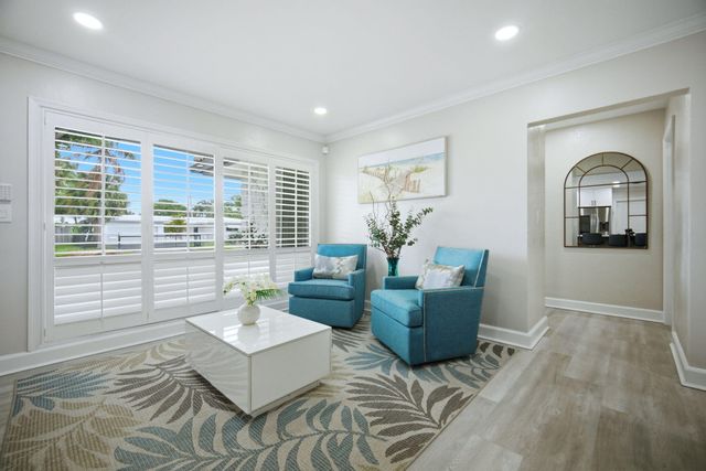 2740 SE 7th Street, Pompano Beach, FL 33062