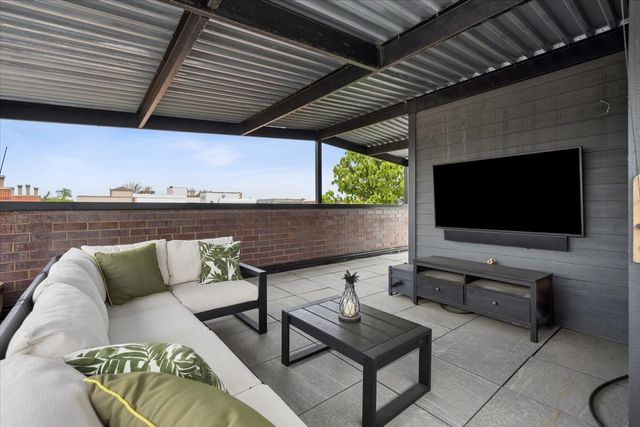 3929 N Greenview Avenue 3, Chicago, IL 60613