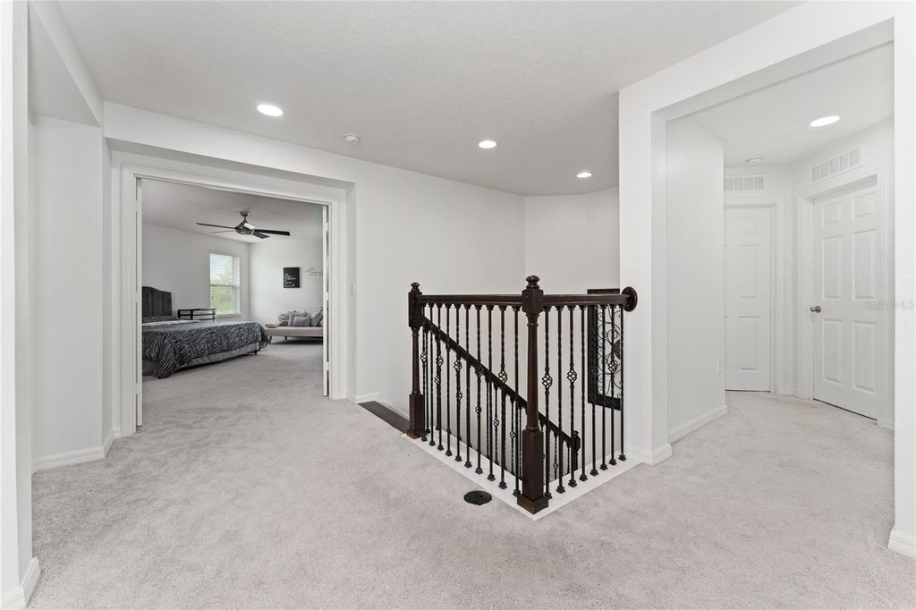 Image 19 of property listing at 6614 BRIDGEWATER VILLAGE RD, Windermere, FL 34786