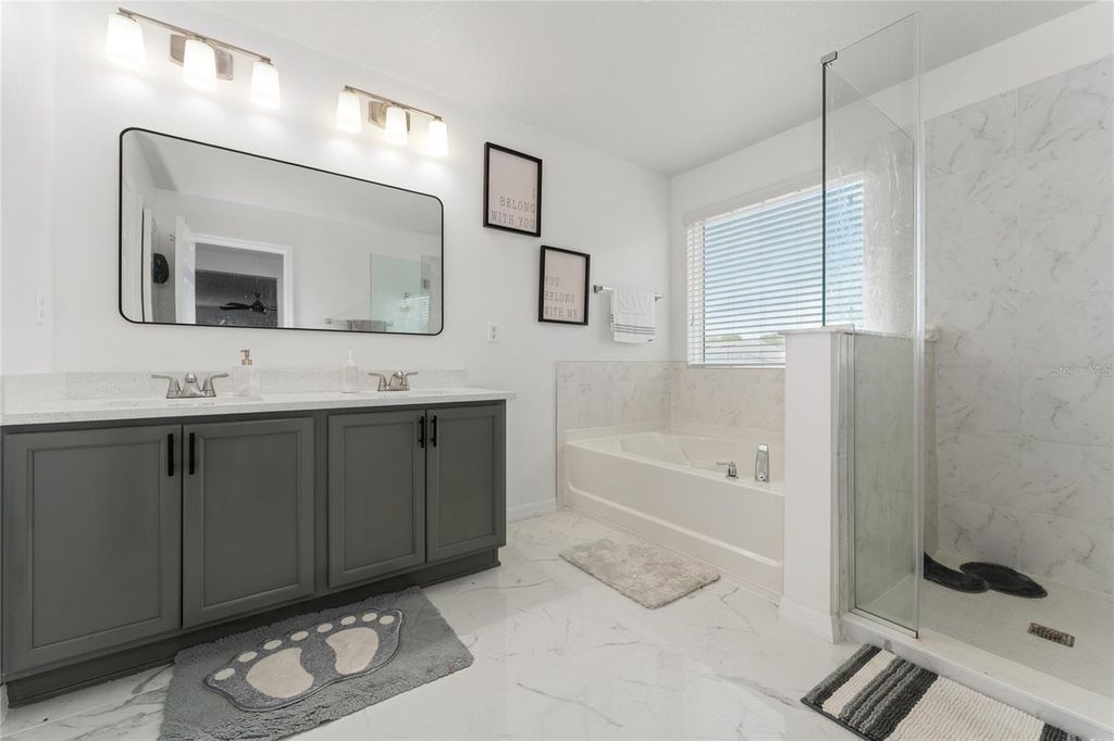 Image 22 of property listing at 6614 BRIDGEWATER VILLAGE RD, Windermere, FL 34786