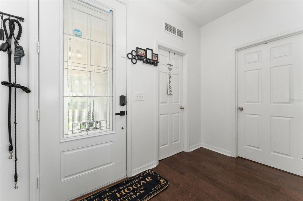 Image 7 of property listing at 6614 BRIDGEWATER VILLAGE RD, Windermere, FL 34786