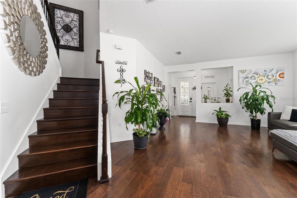 Image 9 of property listing at 6614 BRIDGEWATER VILLAGE RD, Windermere, FL 34786