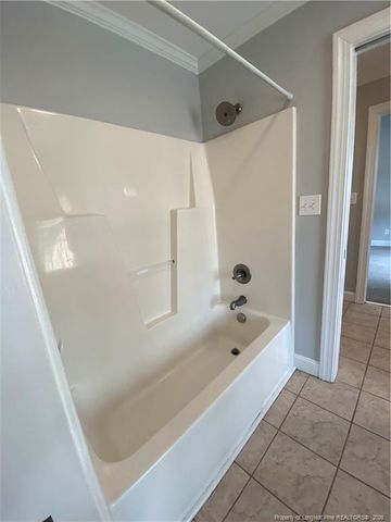 320 Glenburney Drive, Fayetteville, NC 28303