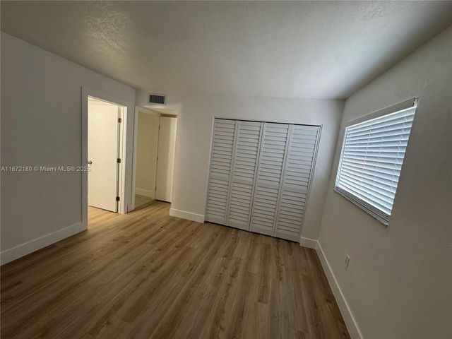 2828 Jackson Street I3, Fort Myers, FL 33901