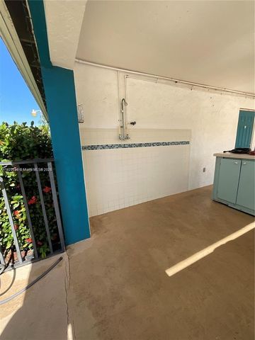 2828 Jackson Street I3, Fort Myers, FL 33901