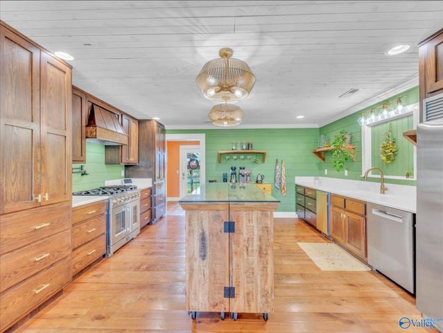 263 County Road 384, Crossville, AL 35962