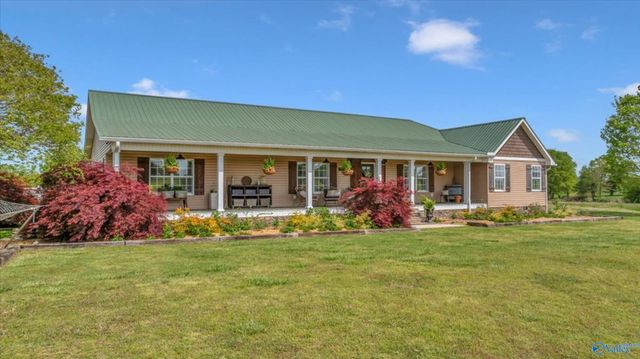 263 County Road 384, Crossville, AL 35962