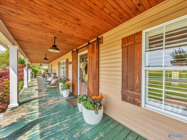 263 County Road 384, Crossville, AL 35962