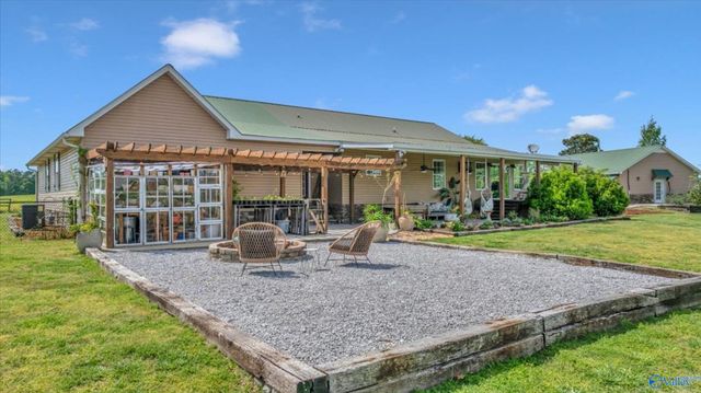 263 County Road 384, Crossville, AL 35962