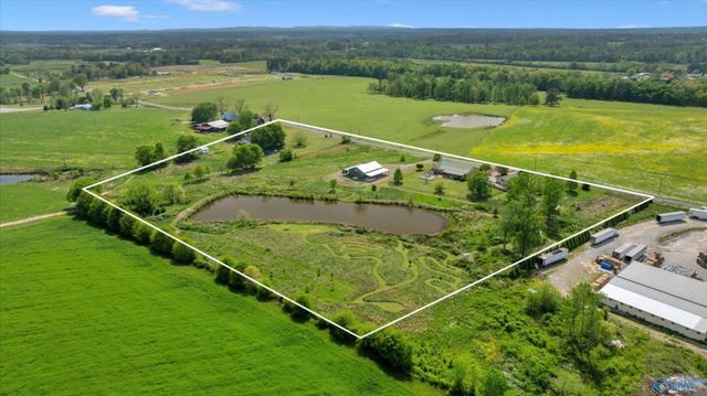 263 County Road 384, Crossville, AL 35962