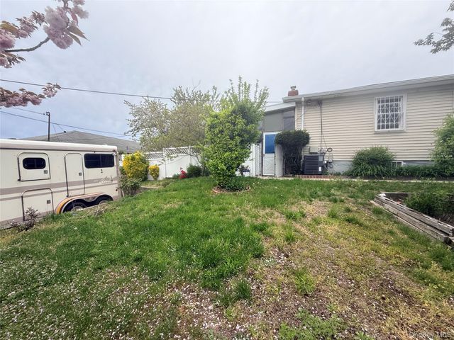 22518 S CONDUIT Avenue, Springfield Gardens, NY 11413
