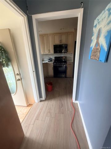 22518 S CONDUIT Avenue, Springfield Gardens, NY 11413