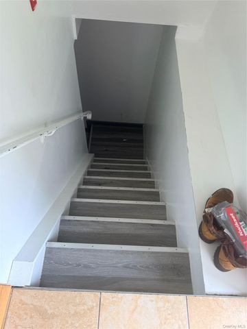 22518 S CONDUIT Avenue, Springfield Gardens, NY 11413