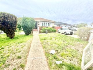 22518 S CONDUIT Avenue, Springfield Gardens, NY 11413