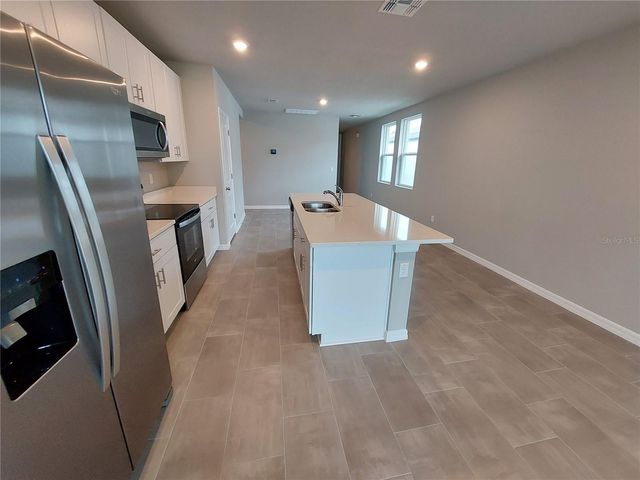 3256 FRESNO PLACE, Zephyrhills, FL 33541