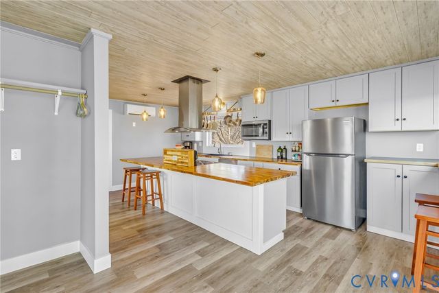 873 Cowart Rd, Lottsburg, VA 22511