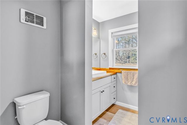 873 Cowart Rd, Lottsburg, VA 22511