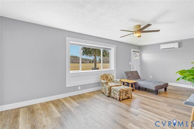 873 Cowart Rd, Lottsburg, VA 22511