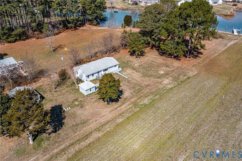 873 Cowart Rd, Lottsburg, VA 22511