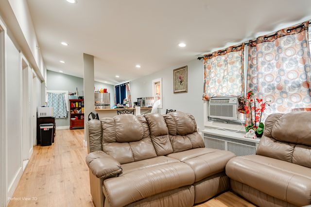 3405 Cuyler Avenue, Berwyn, IL 60402