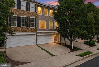 43686 PHELPS TER, Ashburn, VA 20147