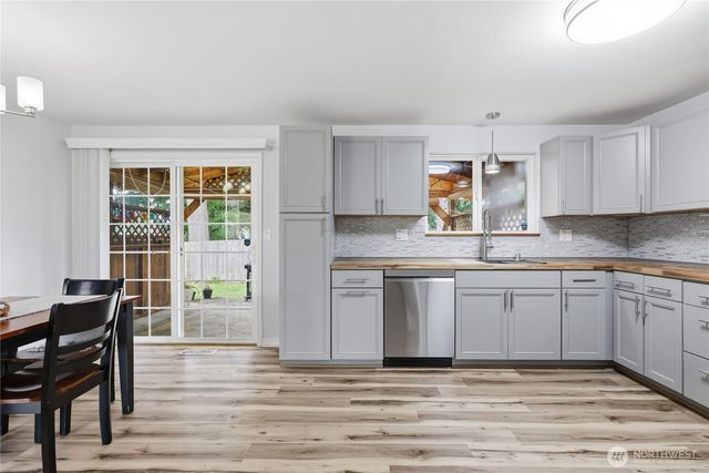 3517 Parker Lane, Bremerton, WA 98310