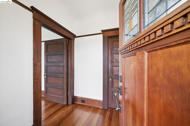 1165 64th Street, Oakland, CA 94608