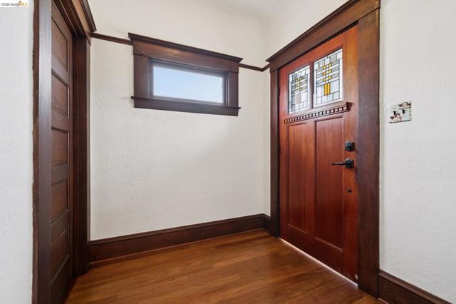 1165 64th Street, Oakland, CA 94608