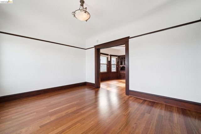 1165 64th Street, Oakland, CA 94608