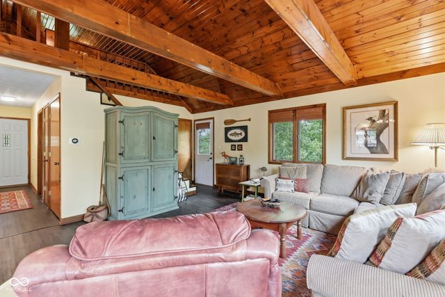 611 W Fleming Drive, Nineveh, IN 46164