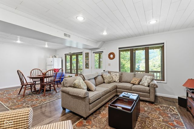 611 W Fleming Drive, Nineveh, IN 46164