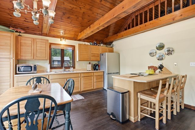 611 W Fleming Drive, Nineveh, IN 46164