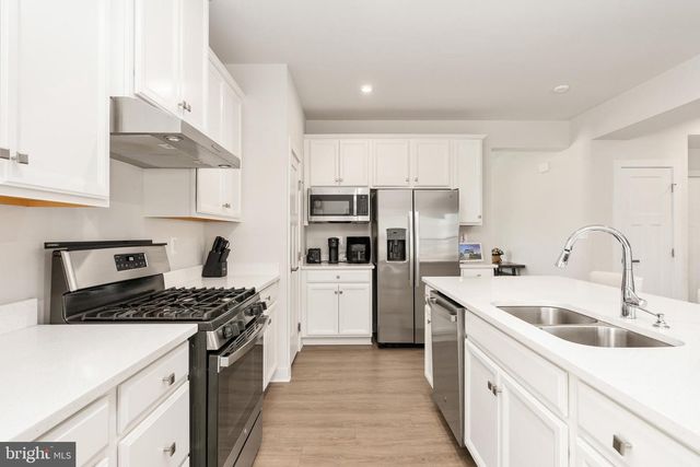 497 BRIDGEPOINT DR, Fredericksburg, VA 22405